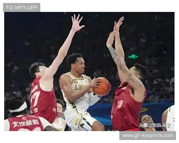 大牌回归：明星球员伤愈归来，战局变得扑朔迷离